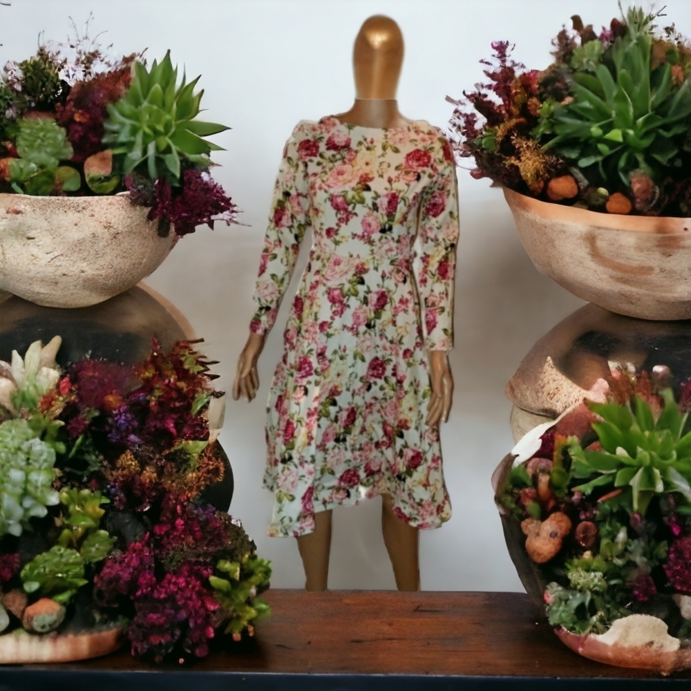 NWT Floral Dress - Picture 4 of 10